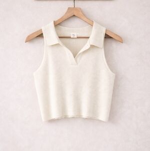 Sincerely Jules Ribbed Sleeveless Collared Cropped Top – Cream (Size L)